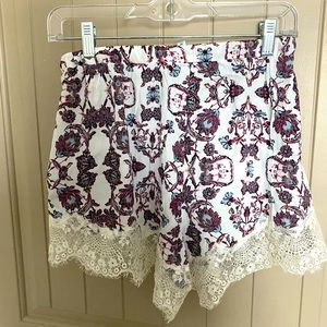 Floral lace shorts
